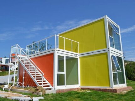 Container House/Space Capsule